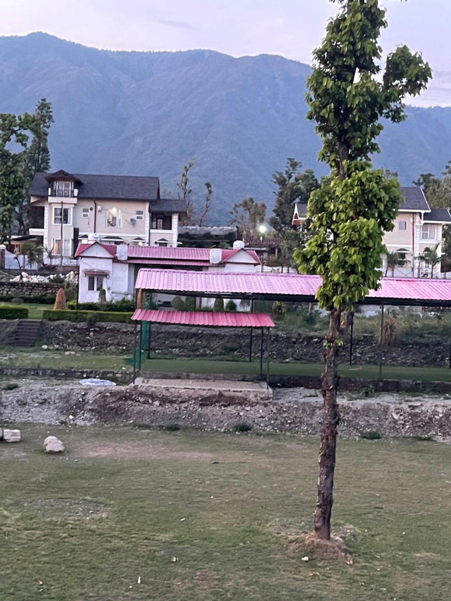 Hidden Nature Resort Dehradun Exterior photo